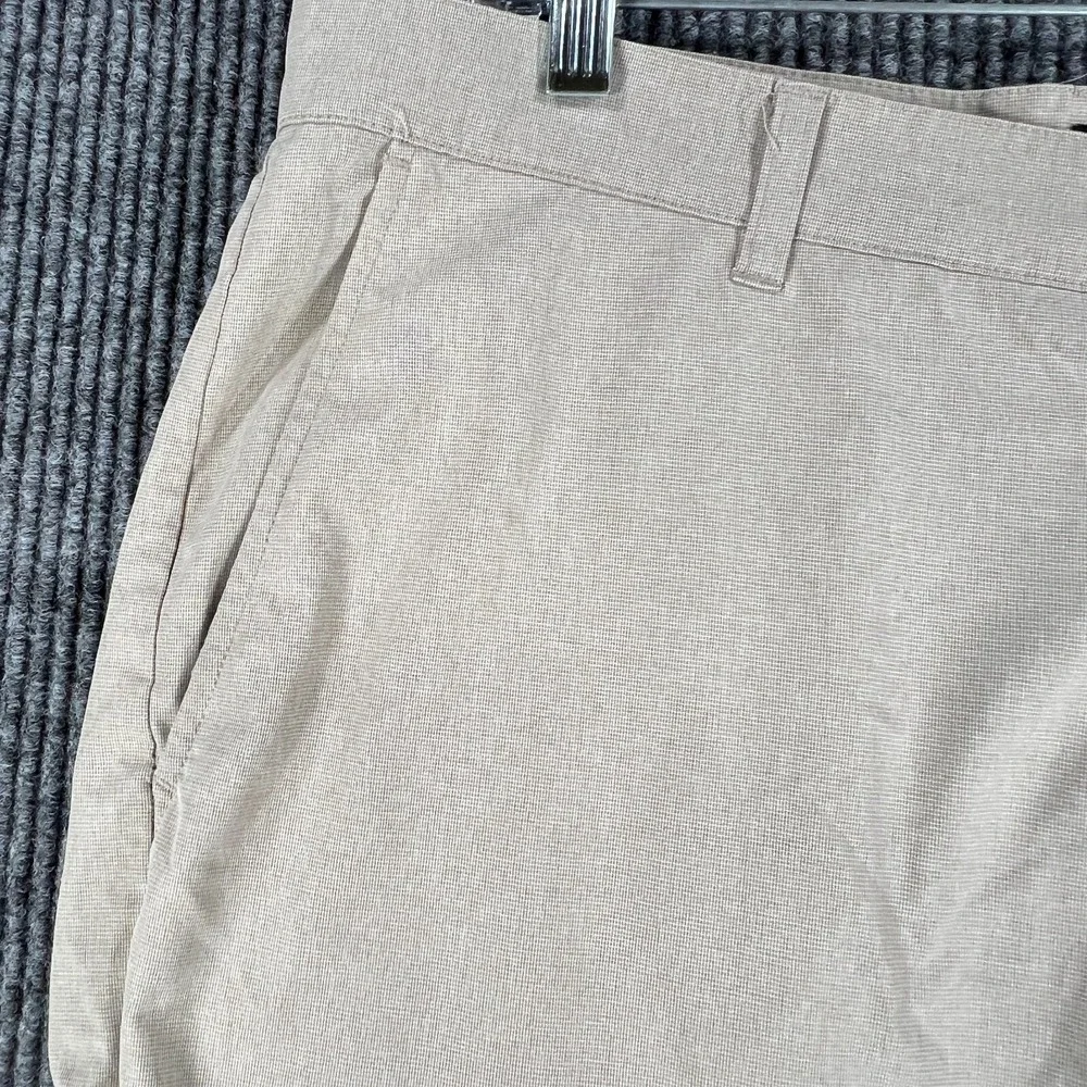 Travis Mathew Shorts Mens Size 36 Beige Chino Golf‎ Outdoor Casual 10